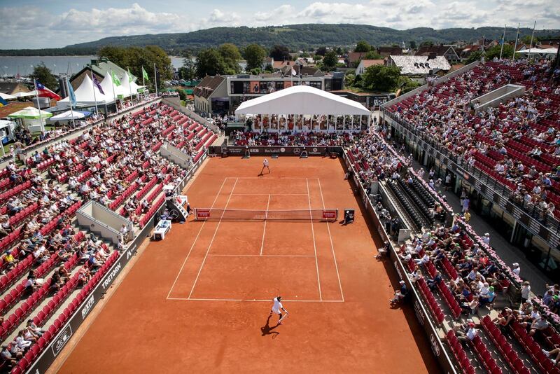 Den klassiska tennisarenan i Båstad kände sig tvungna att avstå att arrangera Davis cup-matchen mellan Sverige och Israel på grund av de höga säkerhetskraven som polisen ställde på evenemanget.