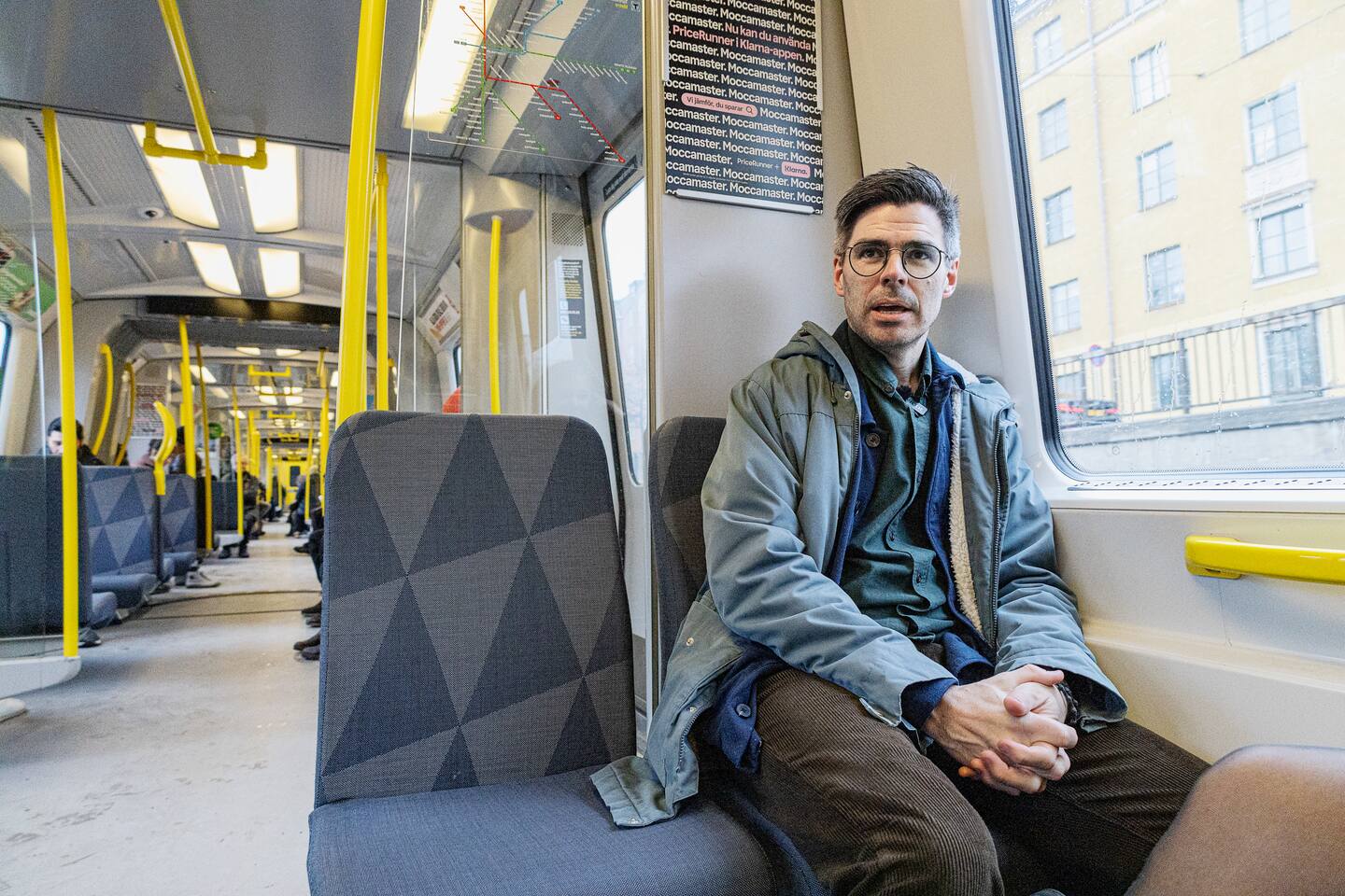 Teologen Joel Halldorf är aktuell med boken "Bokens folk – En civilisationshistoria från papyrus till pixlar".
Tidningen Dagen träffade Joel i Stockholms tunnelbana för en intervju.