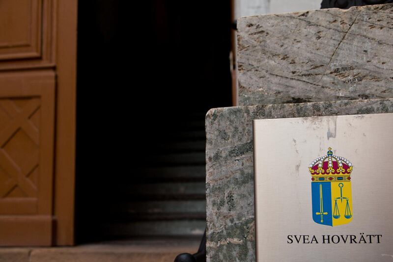 I hovrätten. För drygt ett år sedan dömdes Halef Halef, tidigare ordförande för S:t Petrus och Paulus syrisk-ortodoxa kyrka i Botkyrka, till fängelse i tre år och sex månader.Domen överklagades av Halef och i måndags inleddes rättegången i Svea hovrätt.