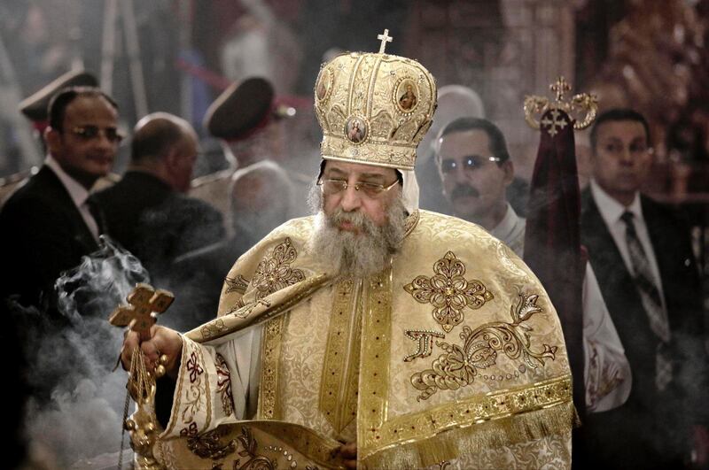 Kopternas påve, Tawadros II, leder påskgudstjänsten i Kairo.