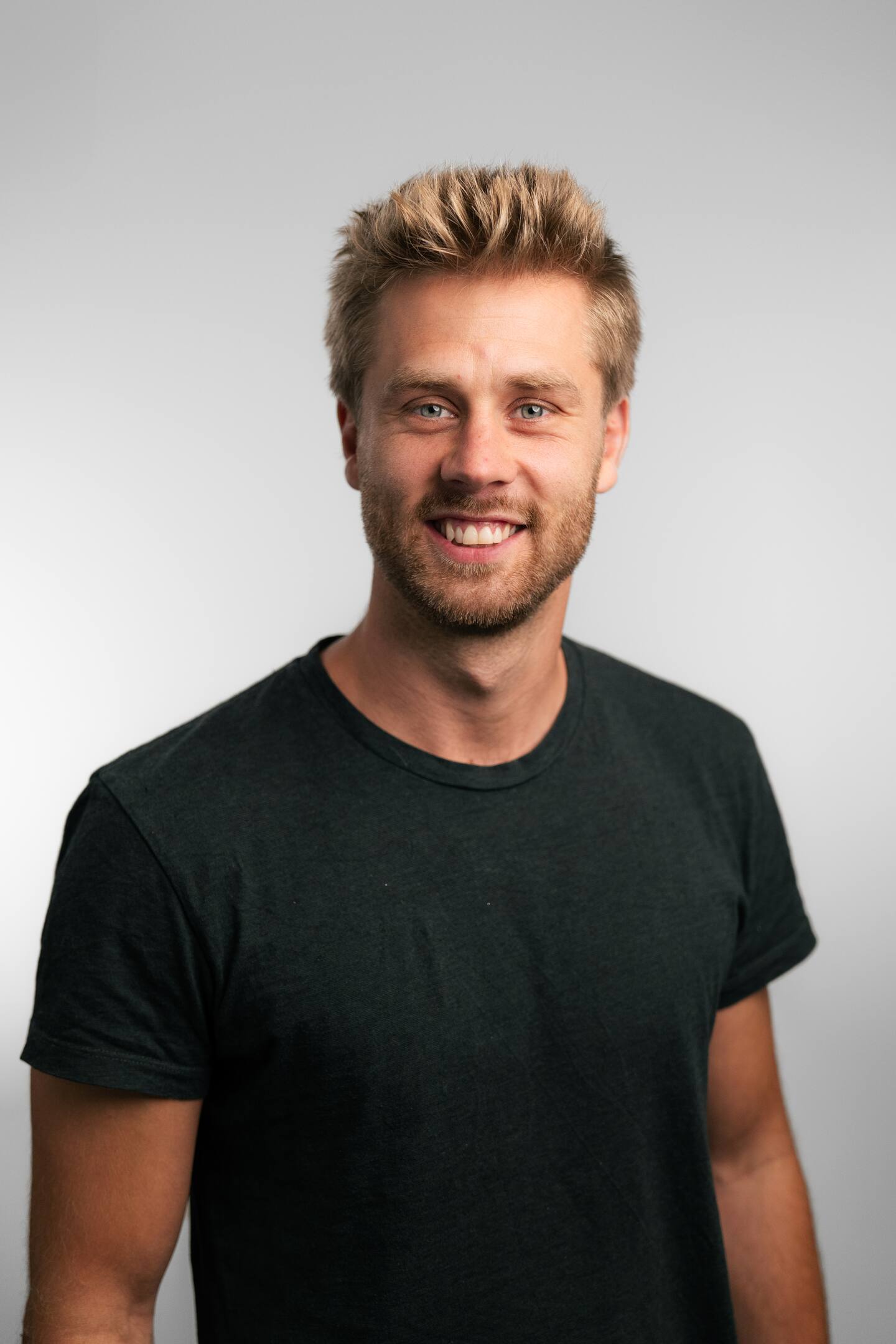 Jonathan Ekros, verksamhetsledare för
Neighbourhood i Ulriksbergskyrkan i Växjö.