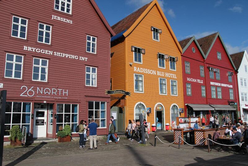 Bryggens vackra trähus är Bergens stolthet.
