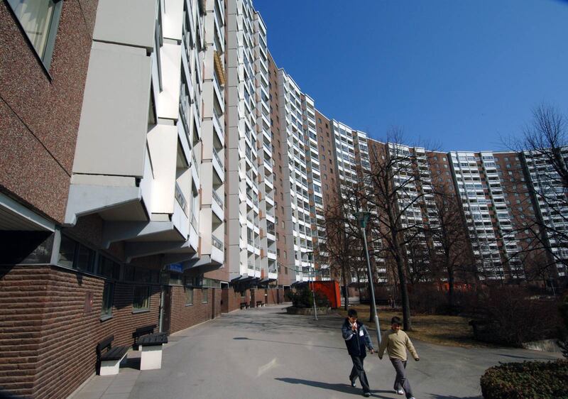 Hus i miljonprogramsområde. 