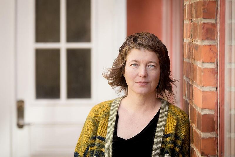 Malin Björk (V).