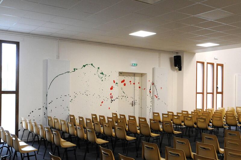Pingstkyrkan Espoir et Vie (hopp och liv) i franska staden Angoulême vandaliserades i början av mars av hittills okända gärningsmän.