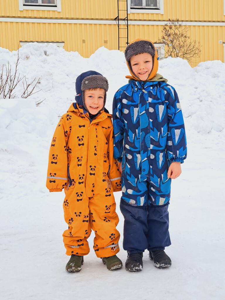 Hubert, 4,5 år och Wilner, 7 år, Luleå.