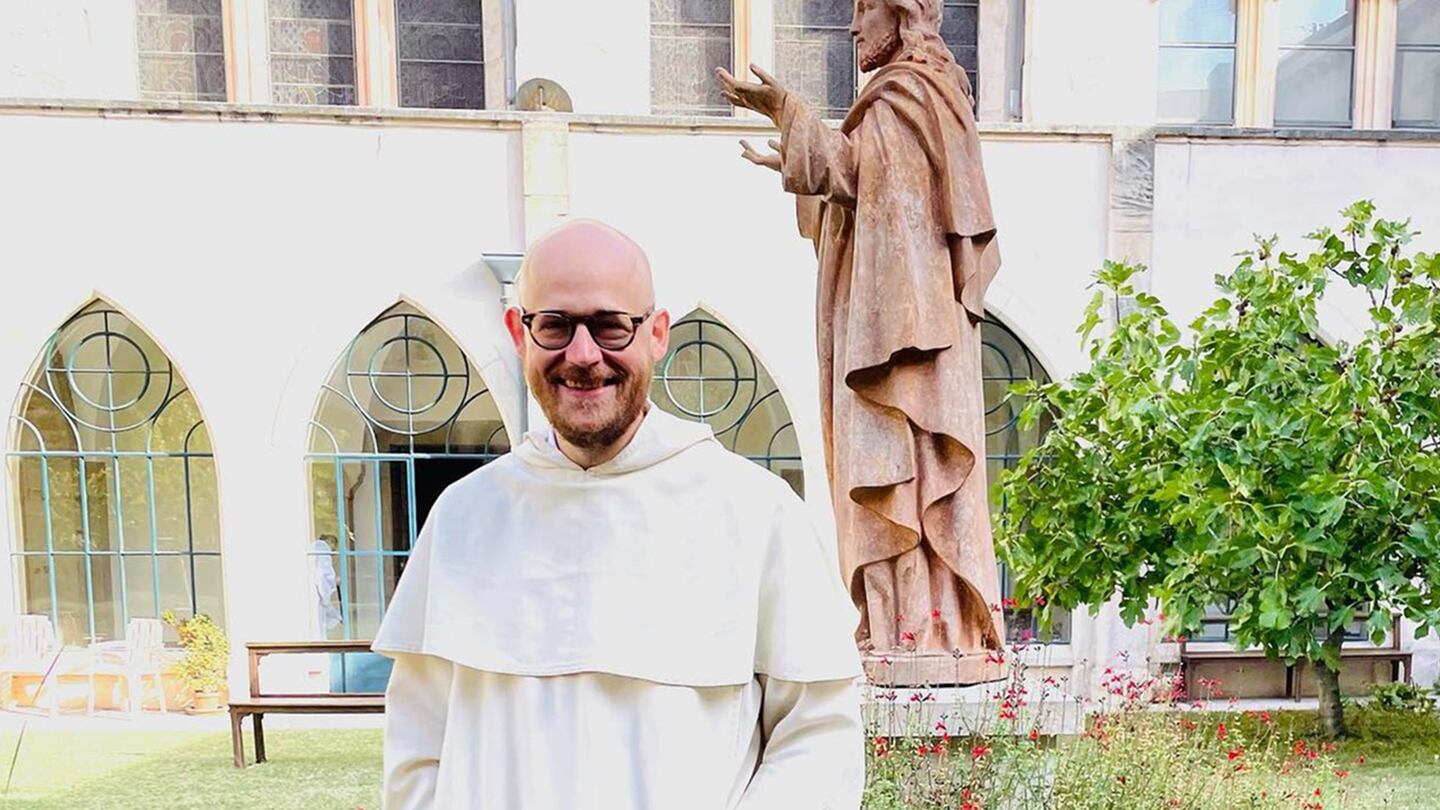 Efter tre års prövotid togs Benjamin Ekman - numera Filip Maria OP - upp i den katolska dominikanorden. Det skedde vid en högtid i Lyon, och både pappa Ulf Ekman och stora delar av familjen fanns närvarande.