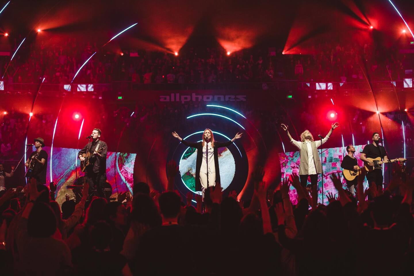 Hillsong Worship.