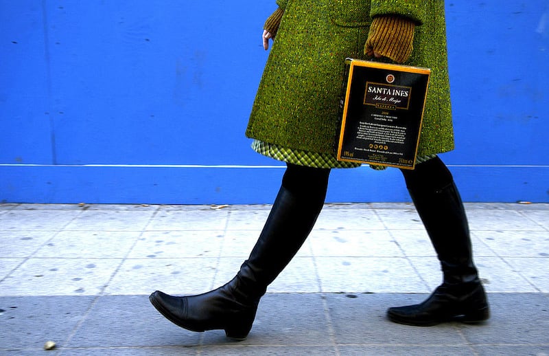 Lådvinerna på Systembolaget har gjort att svenskarna köper allt mer vin.