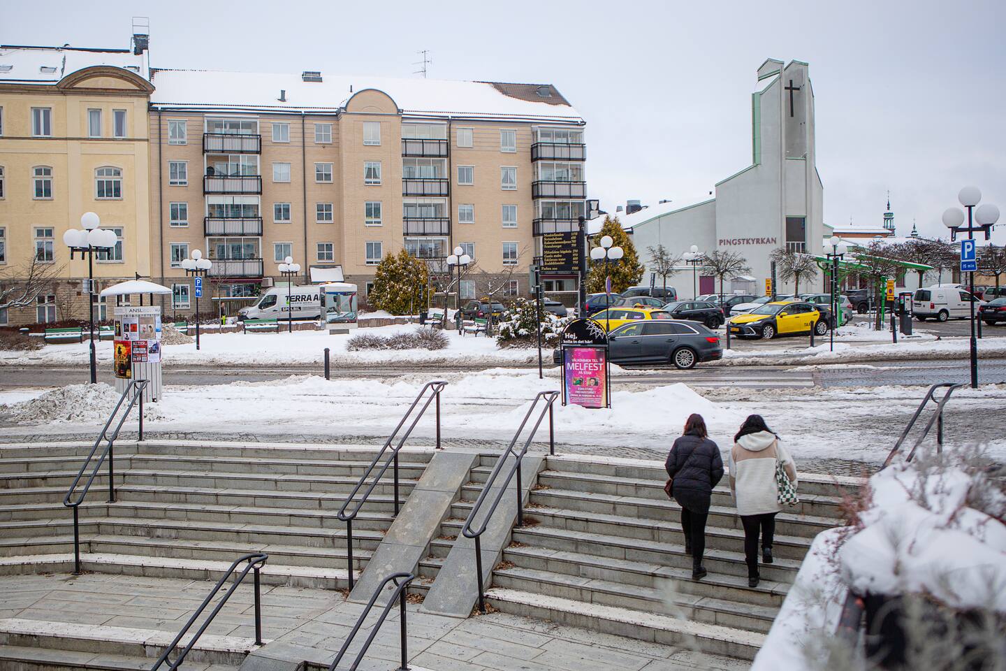 Dagen besöker trygghetsboendet Astrarna som drivs av pingstkyrkan i Eskilstuna.