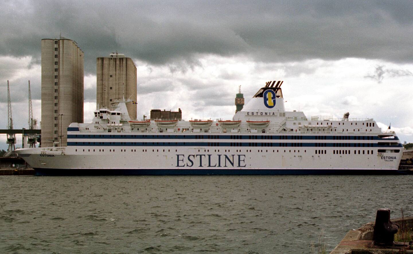M/S Estonia vid kaj i Stockholm ett år före olyckan.