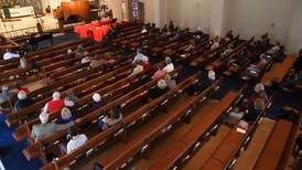 Synen på homosexualitet får församlingar att lämna Metodistsamfundet