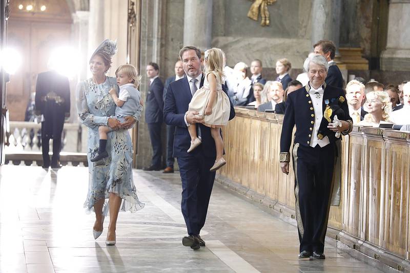 Prinsessan Madeleine, Chris O’Neill och barnen Nicolas och Leonore anlände till Te Deum i Slottskyrkan.