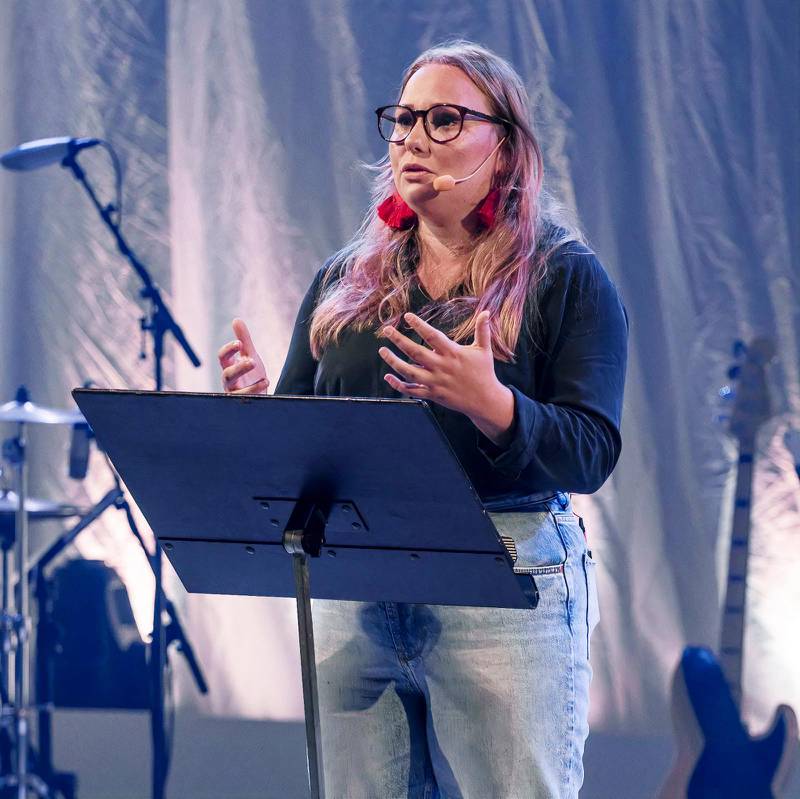 Julia Forsberg, pastor i Centrumkyrkan i Finspång, var en av talarna på Ära20.