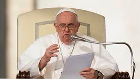Vatikanens beslut om samkönade par väcker reaktioner