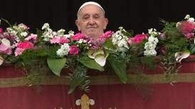 Påvens påskpredikan: Fred skapas inte med vapen