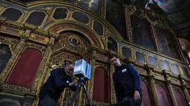3D-teknik och mobiler ska rädda ukrainska kyrkor