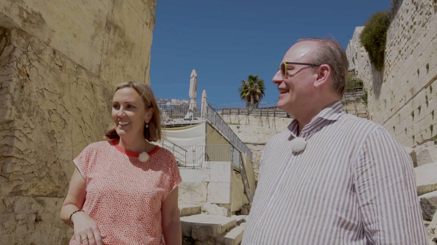 I Dagens programserie ”Israel med nya ögon” har Dagens chefredaktör Felicia Ferreira och skådespelaren Rasmus Troedsson bland annat tagit sig upp på utsiktsplatsen i det område som kallas Davids stad.