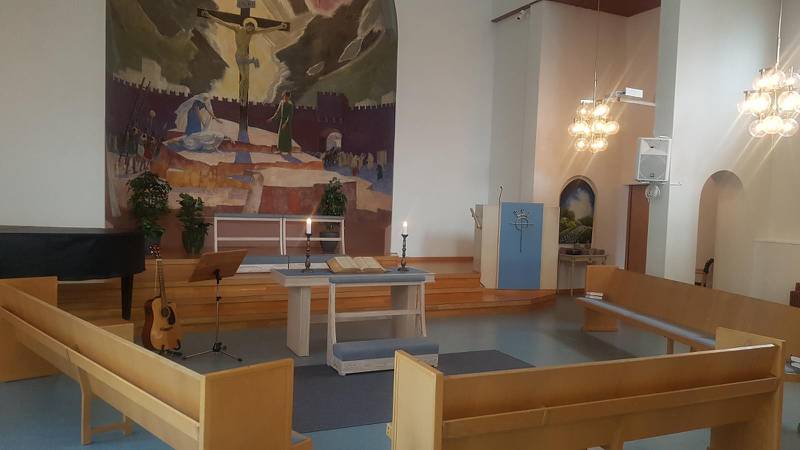 I Missionskyrka i Eksjö bjuds det in till enskild bön i stället för gudstjänster.